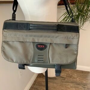 Tumi Expandable Messenger Organizer Bag